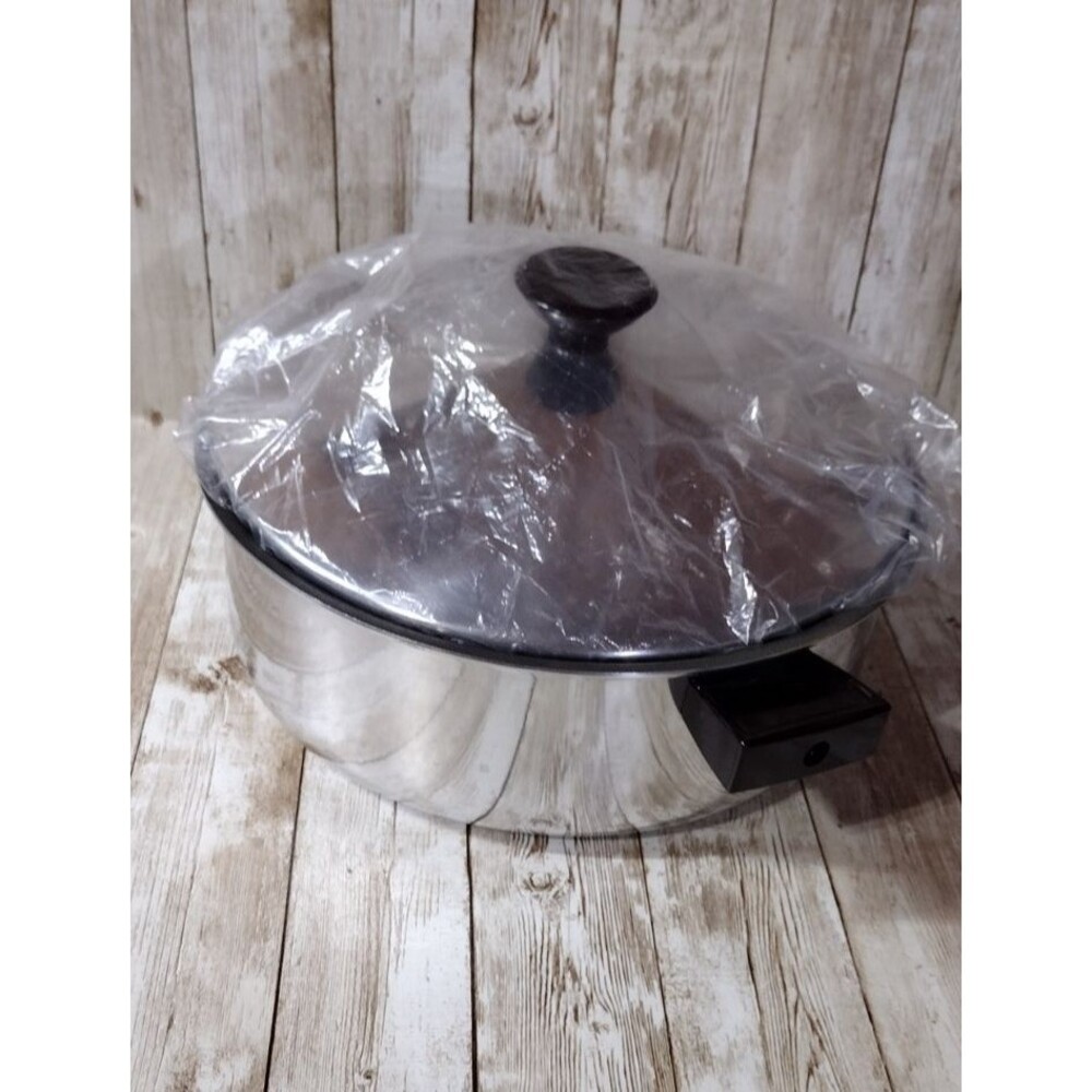 VTG Regal Ware Stainless Steel 5 Qt Pot With Lid Non Stick Cookware Stock Pot